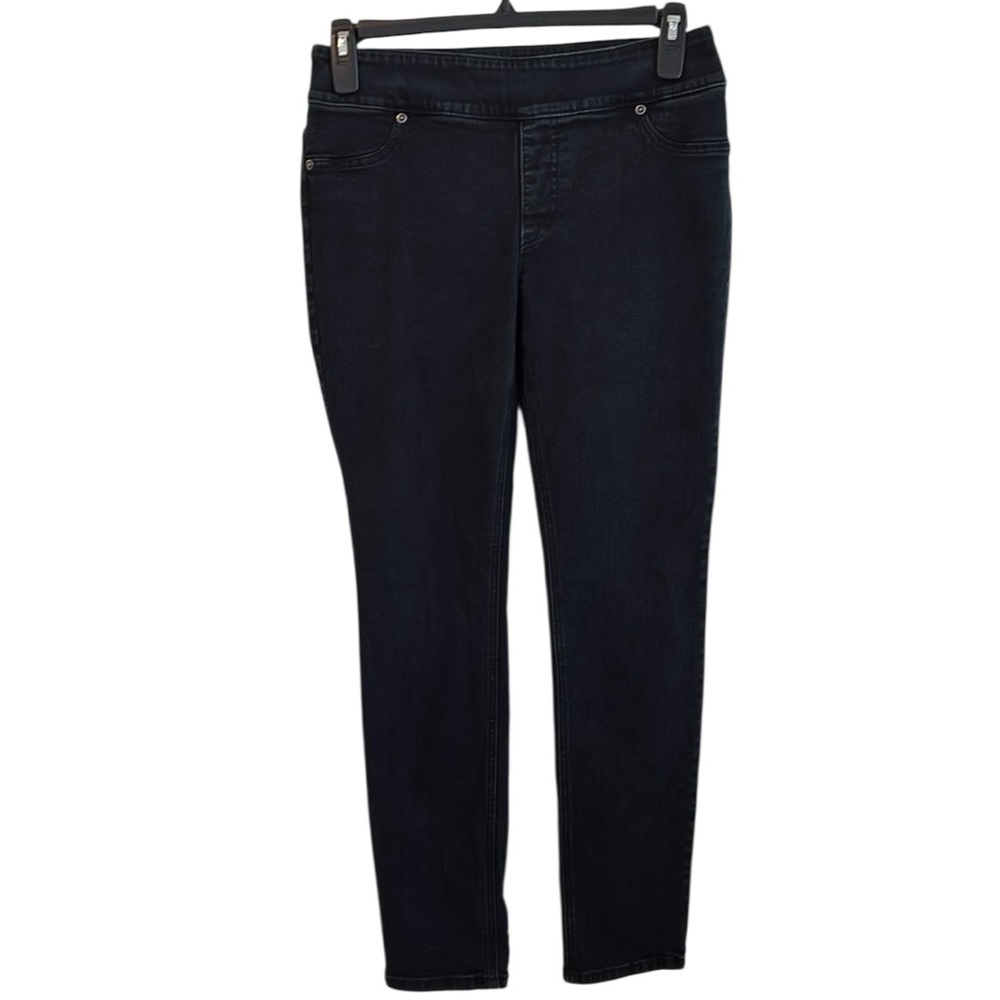 Chico‘s so slimming pants
Deep dark navy denim
Size 1 Chico’s = US 8 women’s